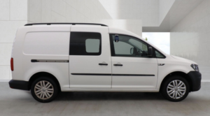 2018 Volkswagen Caddy Maxi 2.0 Tdi C20 Maxi Kombi Crew Van in White — image 5