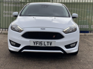 2015 Ford Focus 1.5 T Zetec S in White — image 2
