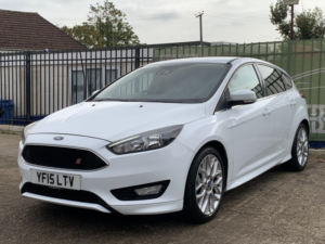 2015 Ford Focus 1.5 T Zetec S in White — image 3