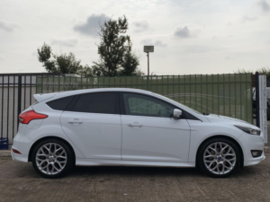 2015 Ford Focus 1.5 T Zetec S in White — image 4