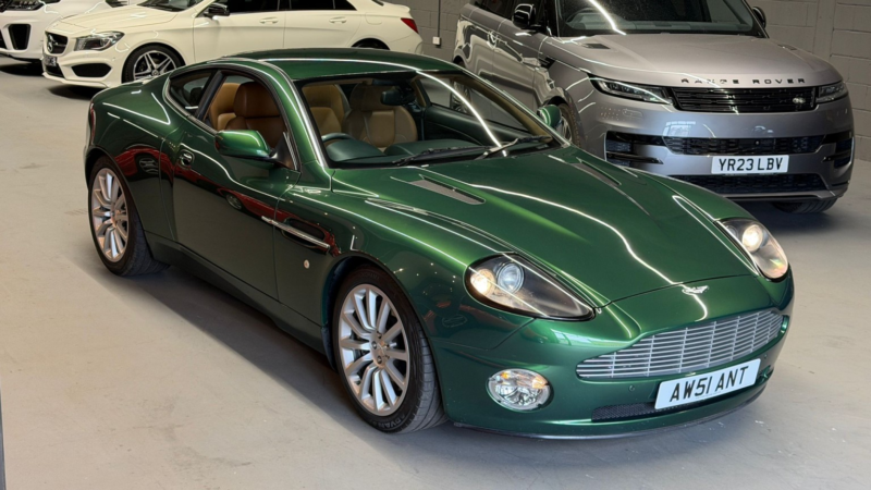 2001 Aston Martin Vanquish 5.9 in Green — image 1