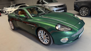 2001 Aston Martin Vanquish 5.9 in Green — image 2