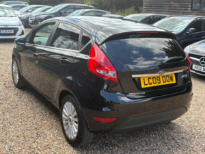 2009 Ford Fiesta 1.6 Titanium 5dr in Black — image 4