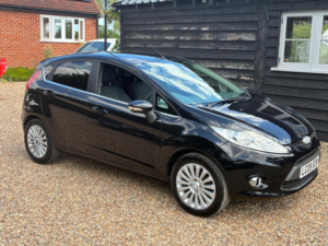 2009 Ford Fiesta 1.6 Titanium 5dr in Black — image 5