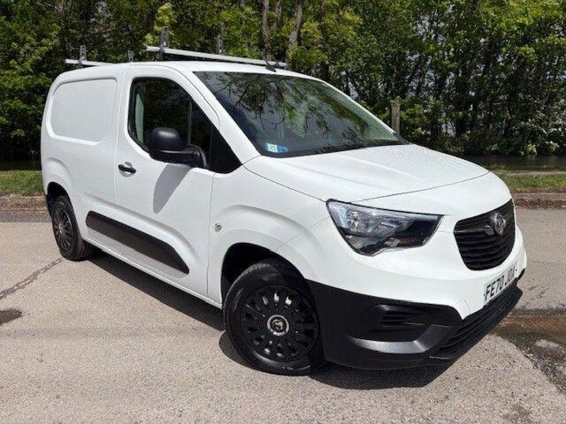 2021 Vauxhall Combo 1.5 Turbo D 2000 Edition L1 H1 Euro 6 (s/s) 4dr in White — image 1