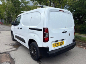 2021 Vauxhall Combo 1.5 Turbo D 2000 Edition L1 H1 Euro 6 (s/s) 4dr in White — image 5