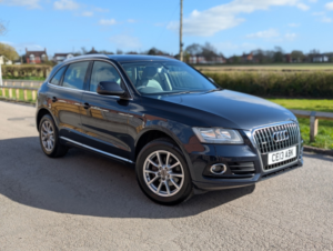2013 Audi Q5 2.0 Tdi Se in Blue — image 2