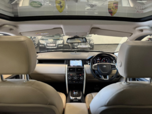 2016 Land Rover Discovery Sport 2.0 Td4 Hse in Blue — image 2
