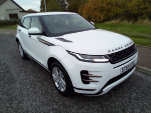 2019 Land Rover Range Rover Evoque 2.0 D180 R-Dynamic S Auto 4WD in White — image 3