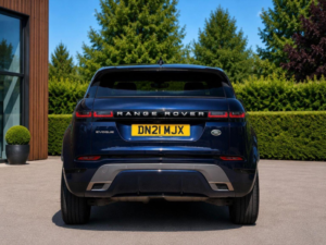 2021 Land Rover Range Rover Evoque 2.0 D200 Mhev R-Dynamic Se Auto 4WD Euro 6 (s/s) 5dr in Blue — image 4