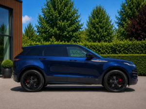 2021 Land Rover Range Rover Evoque 2.0 D200 Mhev R-Dynamic Se Auto 4WD Euro 6 (s/s) 5dr in Blue — image 6