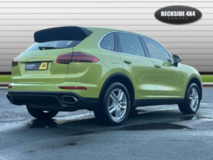 2015 Porsche Cayenne 3.0 Td V6 SUV 5dr Diesel Tiptronics 4WD Euro 6 (s/s) (262 Ps) Aa Inspected. in Green — image 4