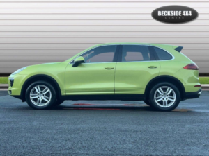 2015 Porsche Cayenne 3.0 Td V6 SUV 5dr Diesel Tiptronics 4WD Euro 6 (s/s) (262 Ps) Aa Inspected. in Green — image 6