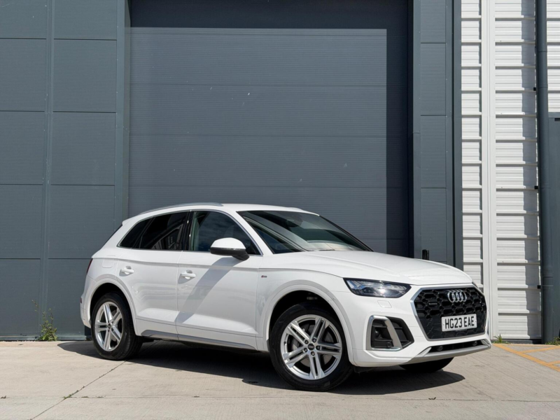 2023 Audi Q5 2.0 Tfsie 50 S Line S Tronic Quattro Euro 6 (s/s) 5dr 17.9kwh in White — image 1