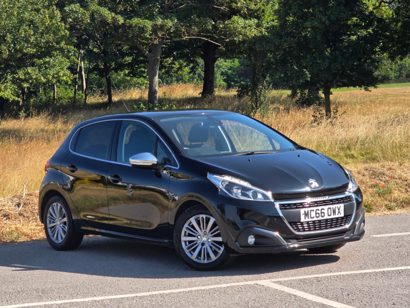 2017 Peugeot 208 1.6 Bluehdi Allure Hatchback 5dr Diesel Manual Euro 6 (100 Ps) in Black — image 1
