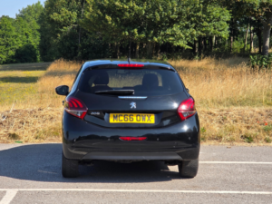 2017 Peugeot 208 1.6 Bluehdi Allure Hatchback 5dr Diesel Manual Euro 6 (100 Ps) in Black — image 6