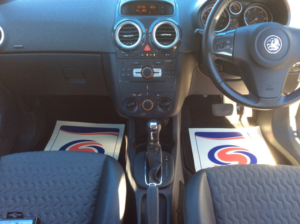 2011 Vauxhall Corsa 1.4 16v Se in Silver — image 6