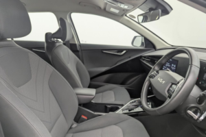 2022 Kia Niro 1.6h Gdi 2 SUV 5dr Petrol Hybrid Dct Euro 6 (s/s) (139 Bhp) in White — image 3