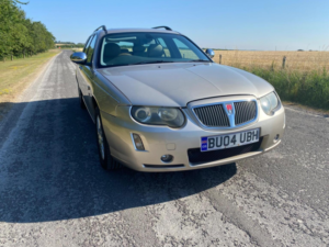 2004 Rover 75 Tourer 2.5 V6 Connoisseur Se 5dr in Gold — image 2