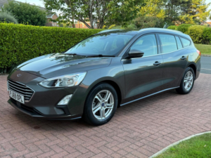 2019 Ford Focus 1.5 Ecoblue Zetec Euro 6 (s/s) 5dr in Grey — image 4