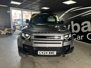 2024 Land Rover Defender 110 3.0 D300 Mhev X-Dynamic Hse Auto 4WD Euro 6 (s/s) 5dr in Grey — image 3