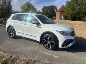 2021 Volkswagen Tiguan 1.5 Tsi R-Line in White — image 3