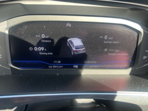2021 Volkswagen Tiguan 1.5 Tsi R-Line in White — image 6