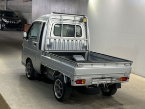 2009 Daihatsu Hijet Truck Jumbo in Silver — image 5