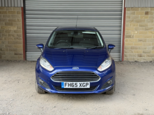 2015 Ford Fiesta 1.0 T Ecoboost Titanium in Blue — image 2