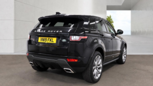 2019 Land Rover Range Rover Evoque 2.0 Td4 Hse Dynamic Auto 4WD Euro 6 (s/s) 5dr in Black — image 4