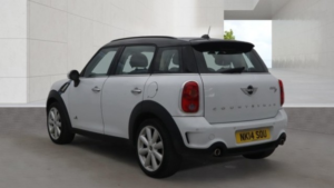 2014 MINI Countryman 2.0 Cooper Sd All4 Countryman in White — image 5