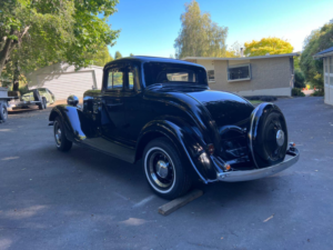 1934 Plymouth Cuda Ref 8728 - Plymouth Coupe Automatic - Nut & Bolt Restoration (rhd) in Black — image 3