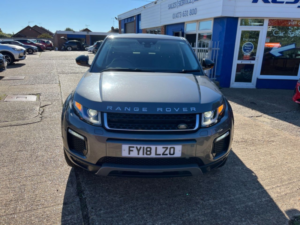 2018 Land Rover Range Rover Evoque 2.0 Td4 Se Tech SUV 5dr Diesel Auto 4WD Euro 6 (s/s) (180 Ps) in Grey — image 2