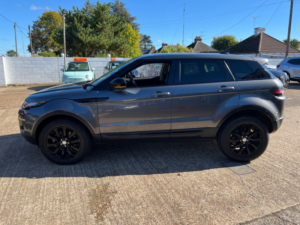 2018 Land Rover Range Rover Evoque 2.0 Td4 Se Tech SUV 5dr Diesel Auto 4WD Euro 6 (s/s) (180 Ps) in Grey — image 4