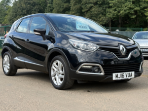 2016 Renault Captur 0.9 Tce Energy Dynamique Nav SUV 5dr Petrol Manual Euro 6 (s/s) (90 Ps) in Black — image 3