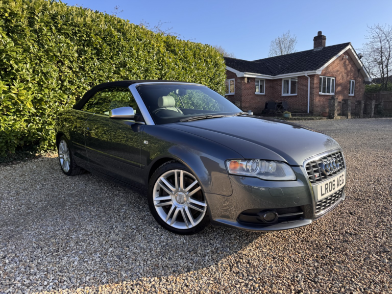 2006 Audi S4 Cabriolet 4.2 in Grey — image 1
