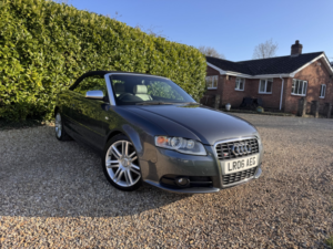 2006 Audi S4 Cabriolet 4.2 in Grey — image 2