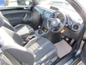 2016 Volkswagen Beetle 1.4 Tsi Bluemotion Tech Sport in Grey — image 3
