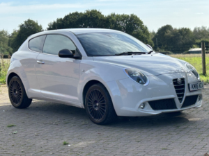 2016 Alfa Romeo Mito 0.9 Mito 875cc Tb Twinair 105 Bhp Collezione in White — image 6