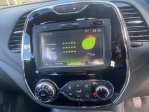 2017 Renault Captur 0.9 Dynamique Nav Tce 90 in Silver — image 5