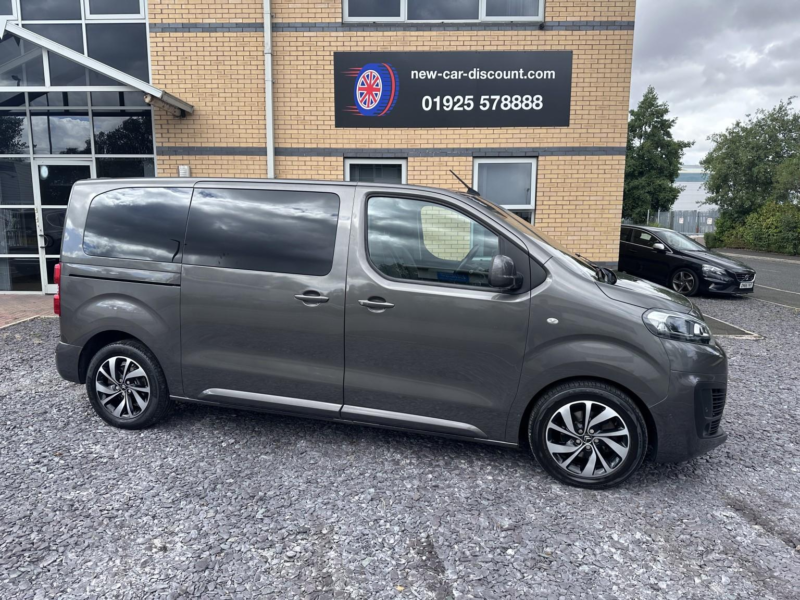 2018 Citroen Spacetourer 2.0 Bluehdi Flair M in Grey — image 1