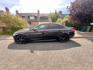 2016 Jaguar Xf 2.0d R-Sport Saloon 4dr Diesel Auto Euro 6 (s/s) (180 Ps) in Black — image 5