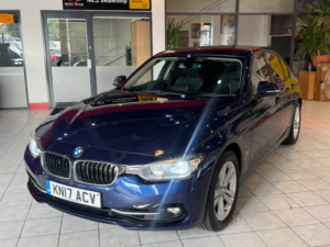 2017 BMW 3 Series 2.0 330e Sport Saloon in Blue — image 5