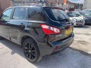2013 Nissan Qashqai 1.5 Dci 360 2WD Euro 5 5dr in Black — image 4
