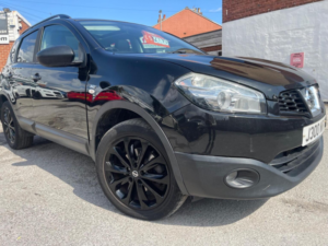 2013 Nissan Qashqai 1.5 Dci 360 2WD Euro 5 5dr in Black — image 5