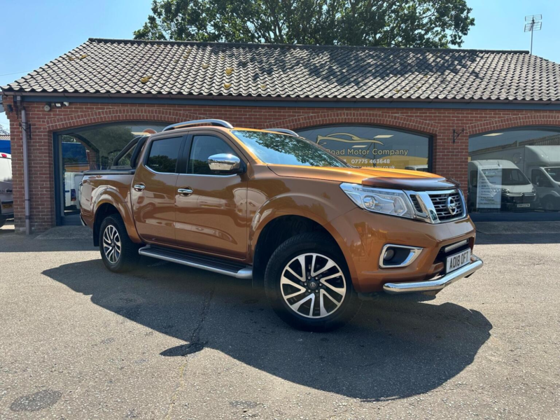 2018 Nissan Navara 2.3 Dci Tekna Auto 4WD Euro 6 4dr in Yellow — image 1