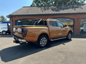 2018 Nissan Navara 2.3 Dci Tekna Auto 4WD Euro 6 4dr in Yellow — image 6