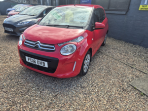 2016 Citroen C1 1.0 Vti Feel in Red — image 2