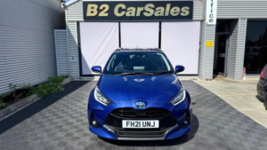2021 Toyota Yaris 1.5 Vvt-H Design E-CVT Euro 6 (s/s) 5dr in Blue — image 3