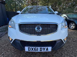2011 Ssangyong Korando 2.0d Ex 4WD Euro 5 5dr in White — image 3